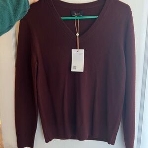 Quince Burgundy Mongolian Cashmere V-Neck Sweater for Women